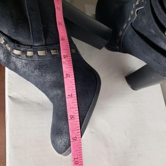 Qupid Black Round Closed Toe Studded Booties - Picture 10 of 11